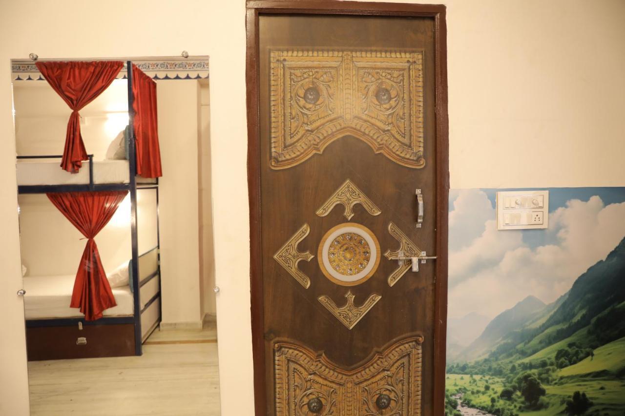 Hostel Funky Bunky Ουνταϊπούρ Εξωτερικό φωτογραφία