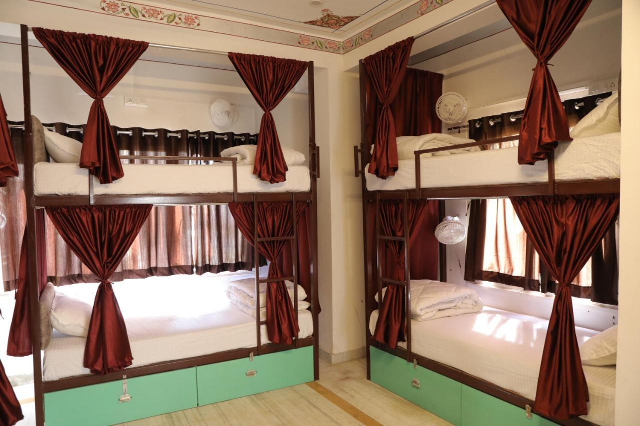 Hostel Funky Bunky Ουνταϊπούρ Εξωτερικό φωτογραφία