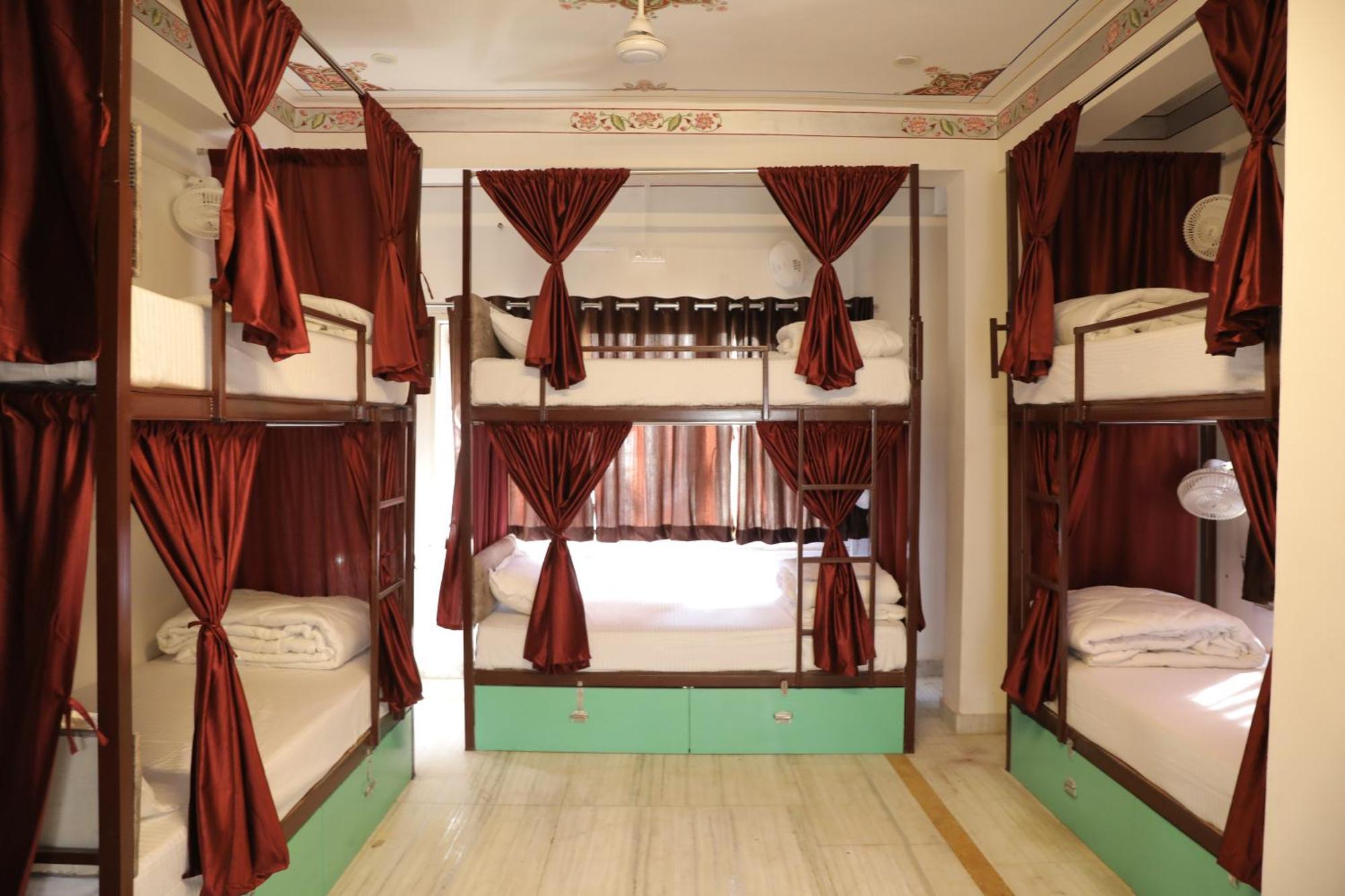 Hostel Funky Bunky Ουνταϊπούρ Εξωτερικό φωτογραφία