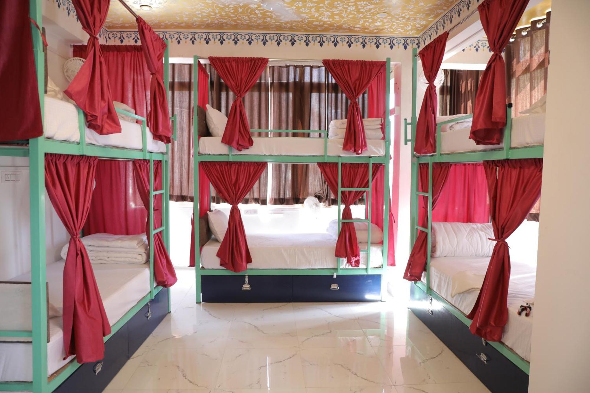Hostel Funky Bunky Ουνταϊπούρ Εξωτερικό φωτογραφία