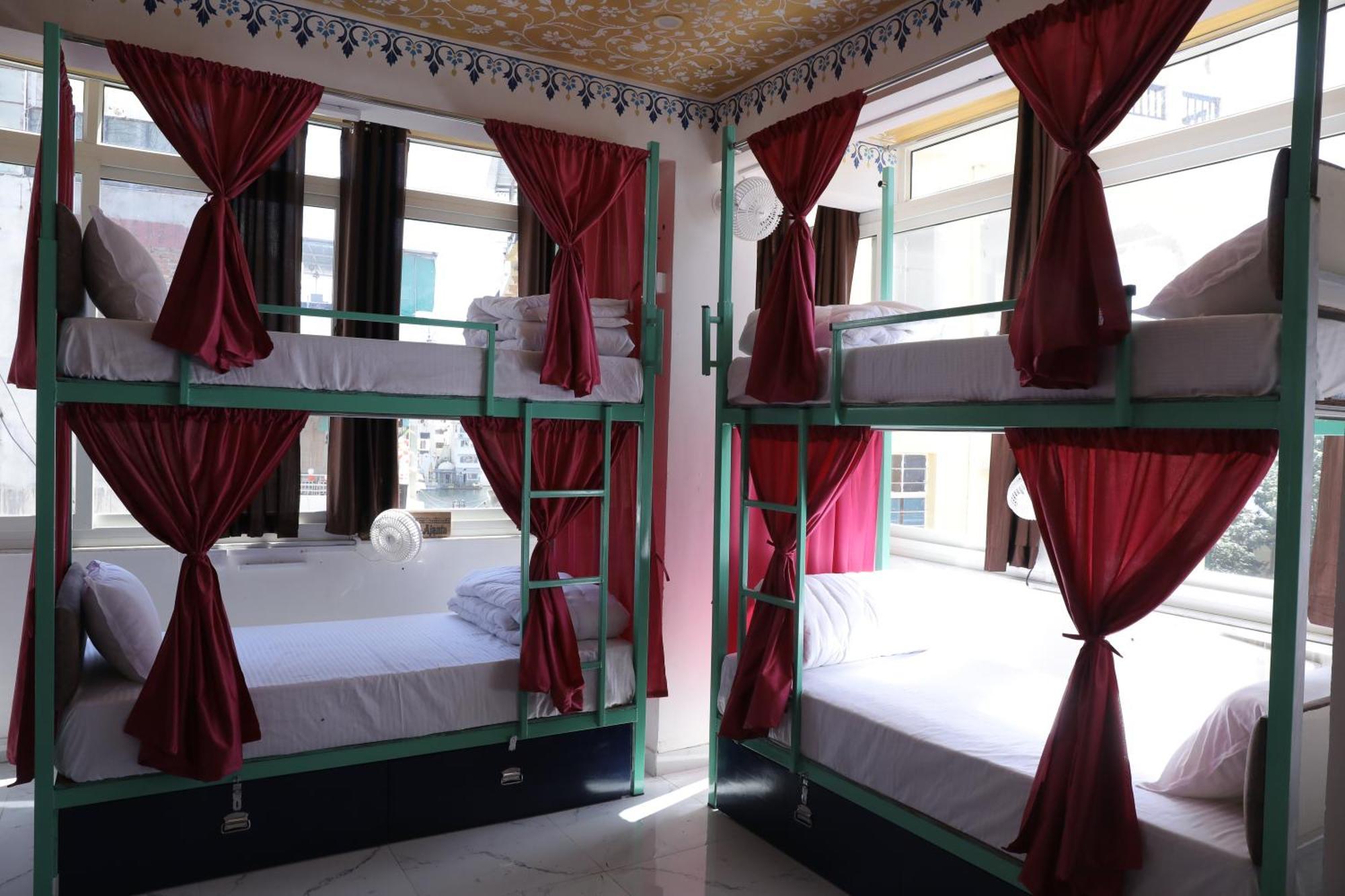 Hostel Funky Bunky Ουνταϊπούρ Εξωτερικό φωτογραφία