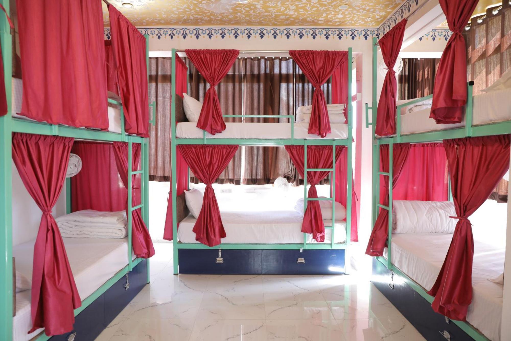 Hostel Funky Bunky Ουνταϊπούρ Εξωτερικό φωτογραφία