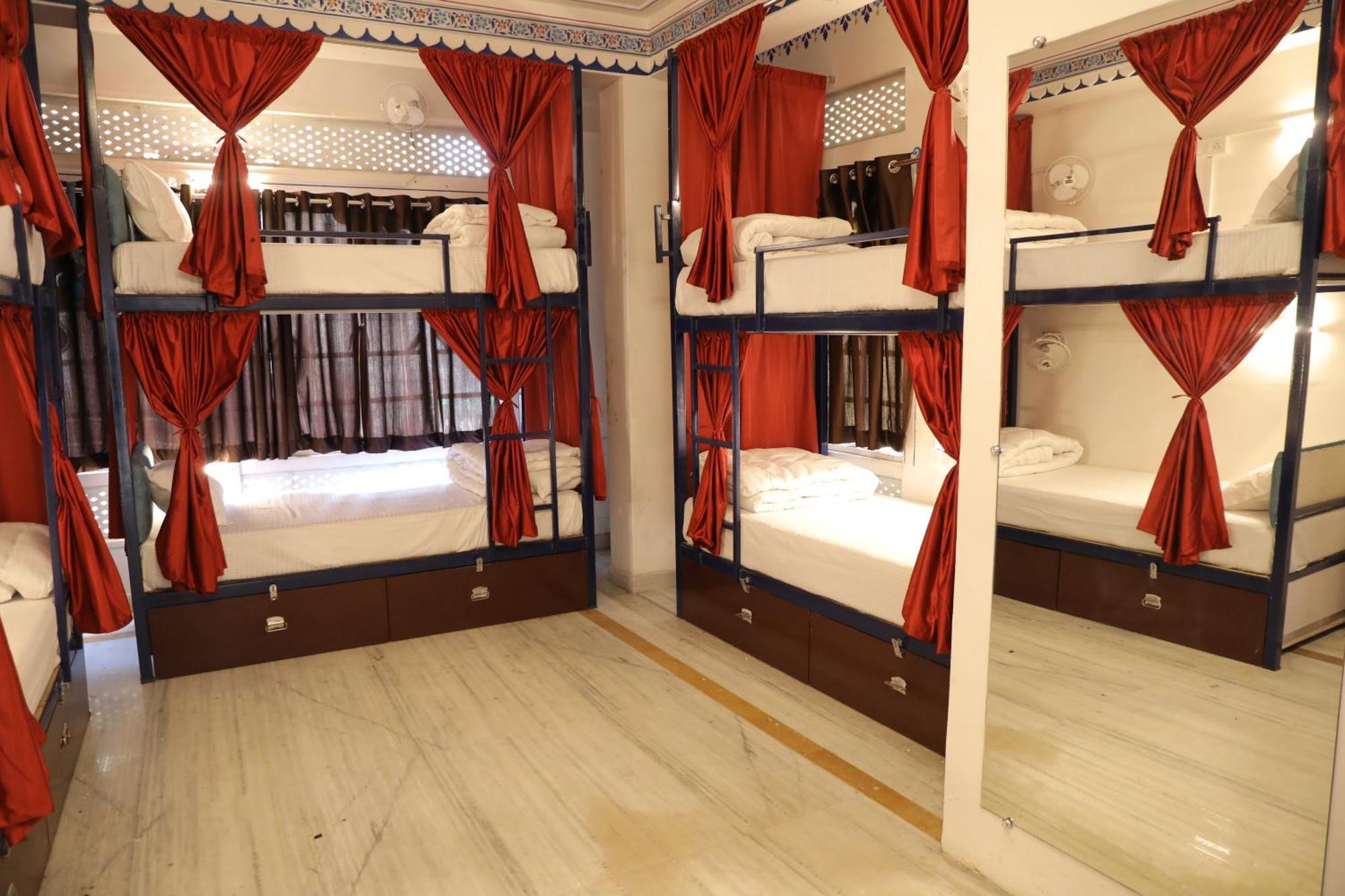 Hostel Funky Bunky Ουνταϊπούρ Εξωτερικό φωτογραφία