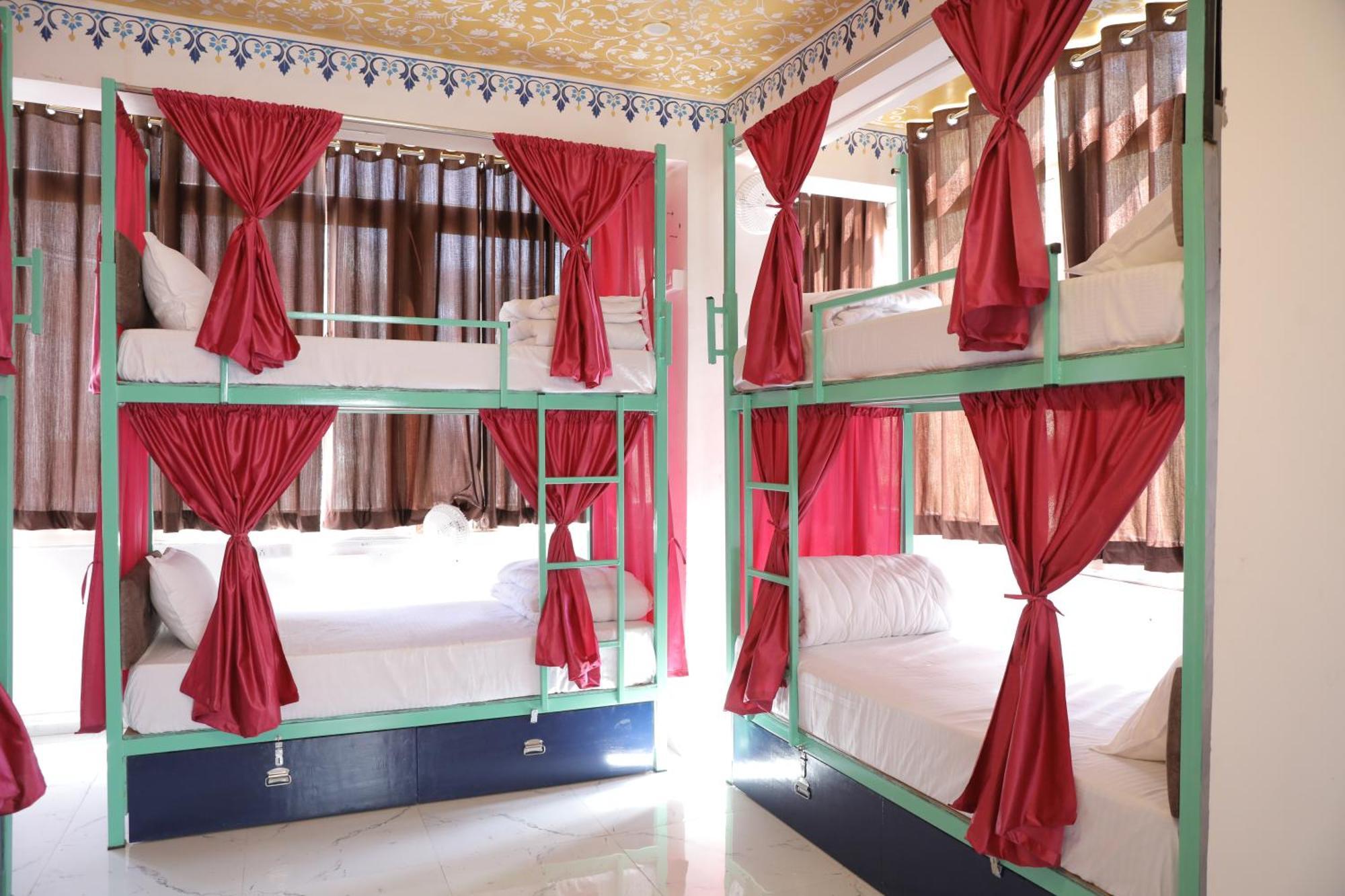 Hostel Funky Bunky Ουνταϊπούρ Εξωτερικό φωτογραφία