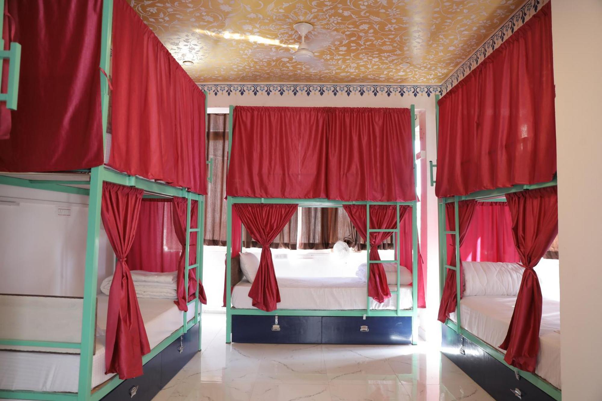 Hostel Funky Bunky Ουνταϊπούρ Εξωτερικό φωτογραφία