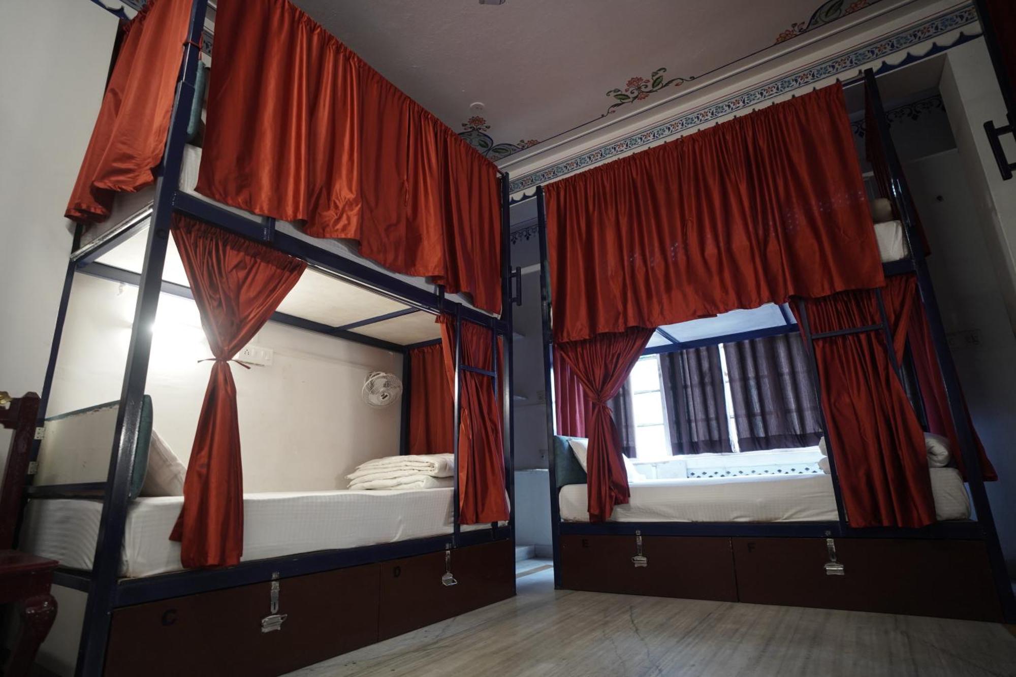Hostel Funky Bunky Ουνταϊπούρ Εξωτερικό φωτογραφία