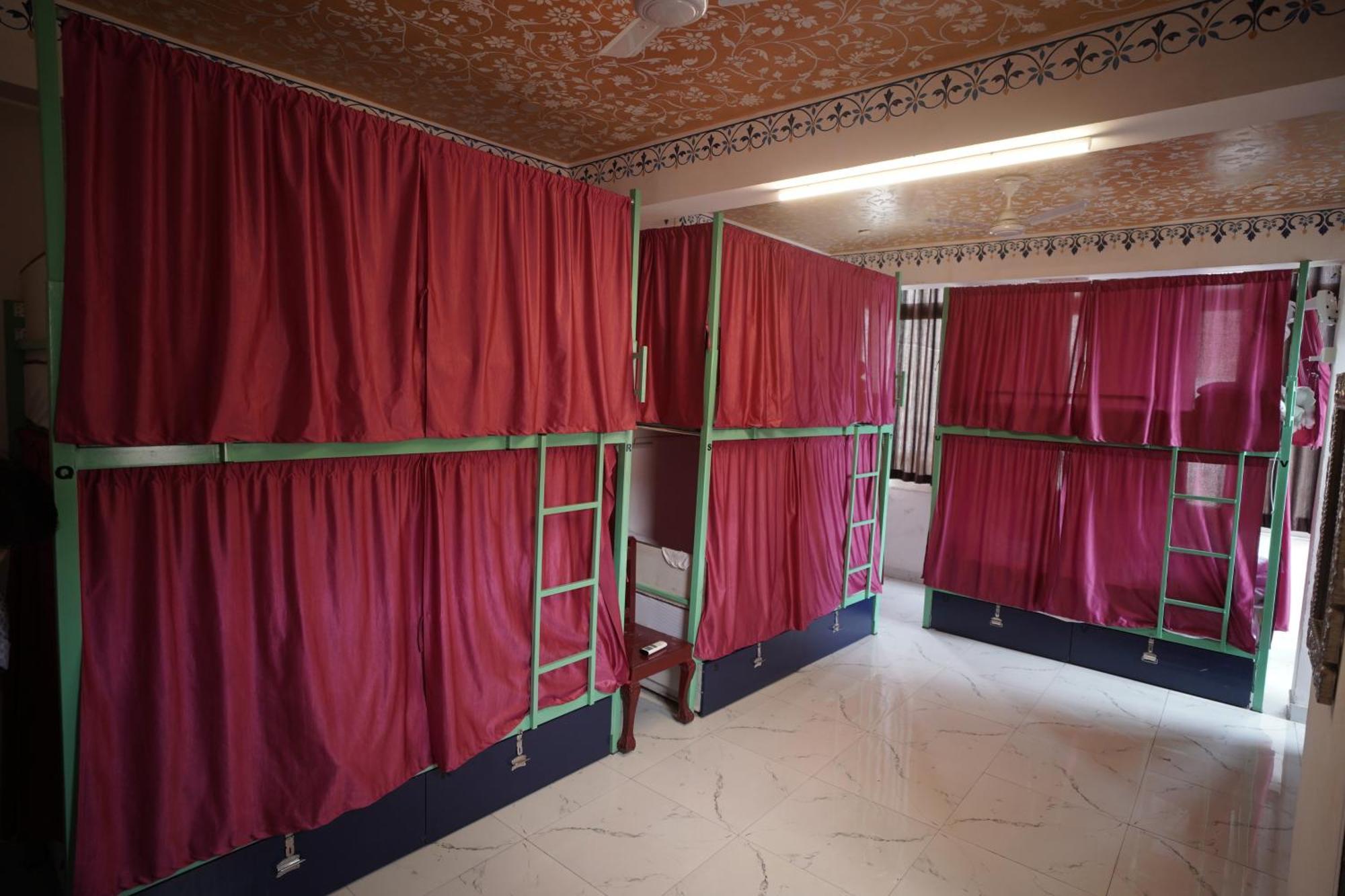 Hostel Funky Bunky Ουνταϊπούρ Εξωτερικό φωτογραφία