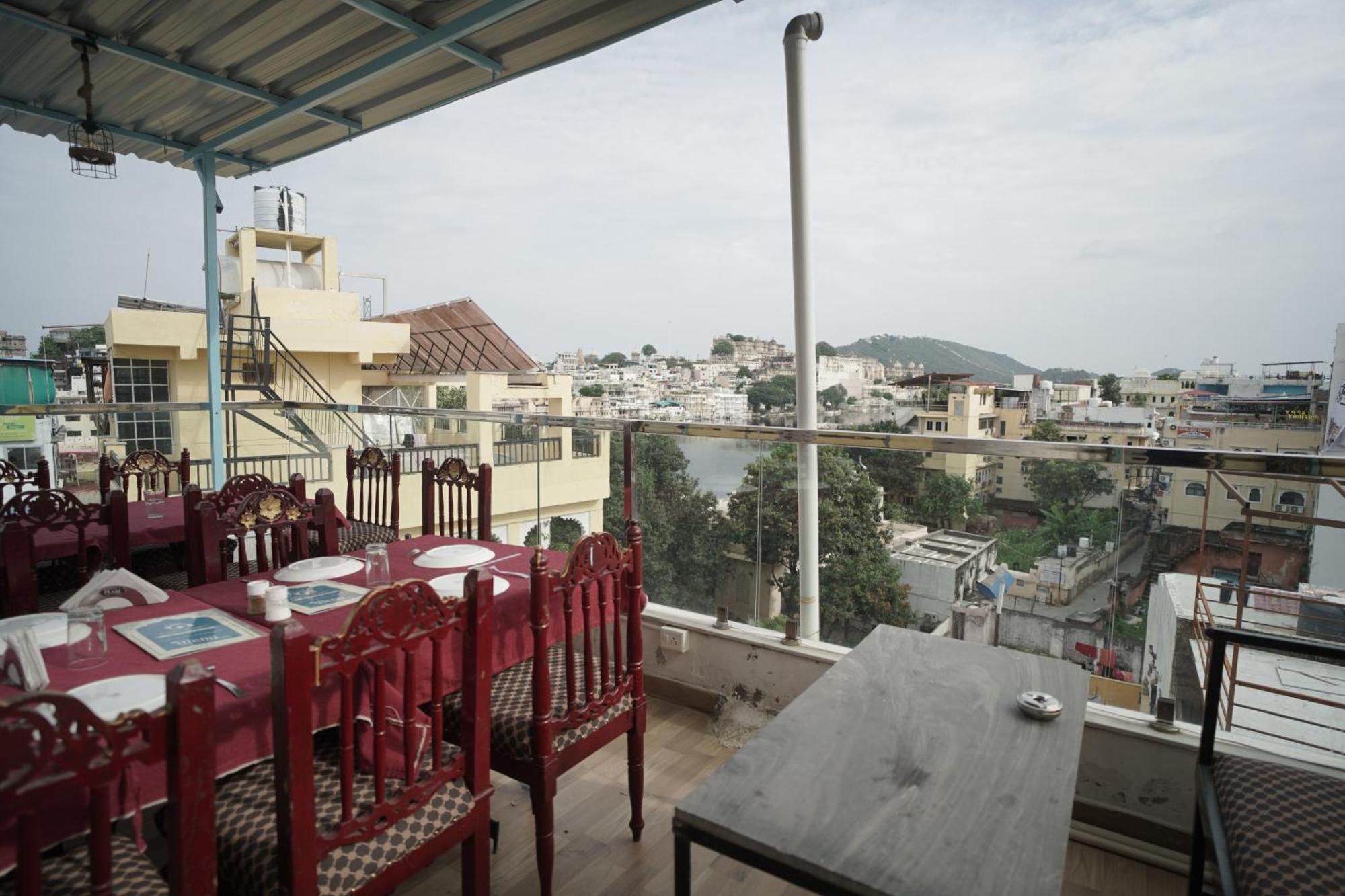 Hostel Funky Bunky Ουνταϊπούρ Εξωτερικό φωτογραφία