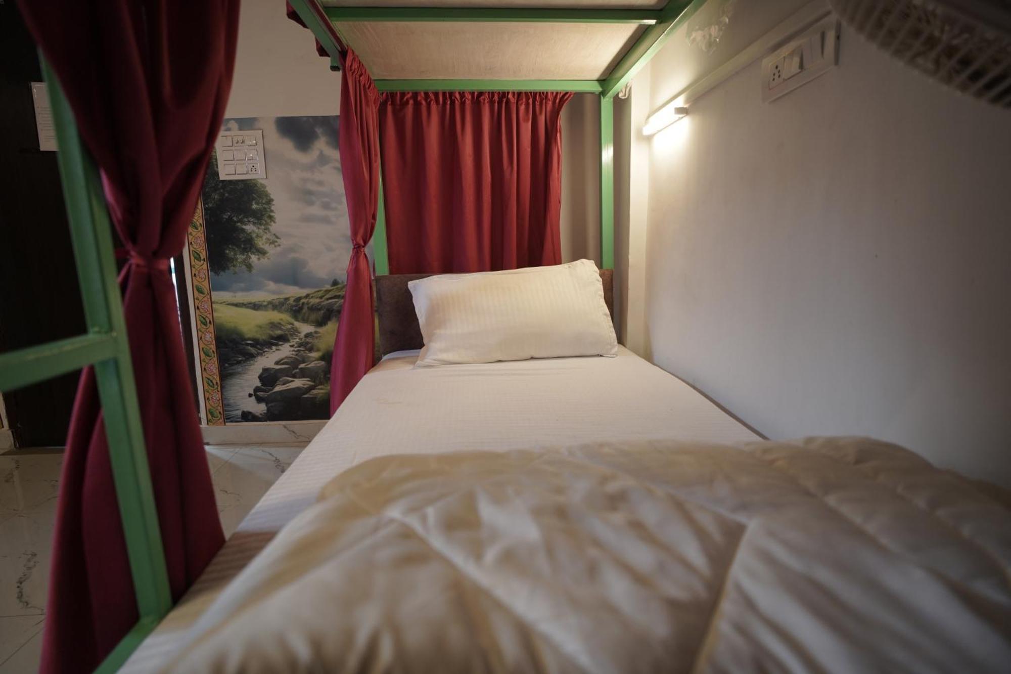 Hostel Funky Bunky Ουνταϊπούρ Εξωτερικό φωτογραφία