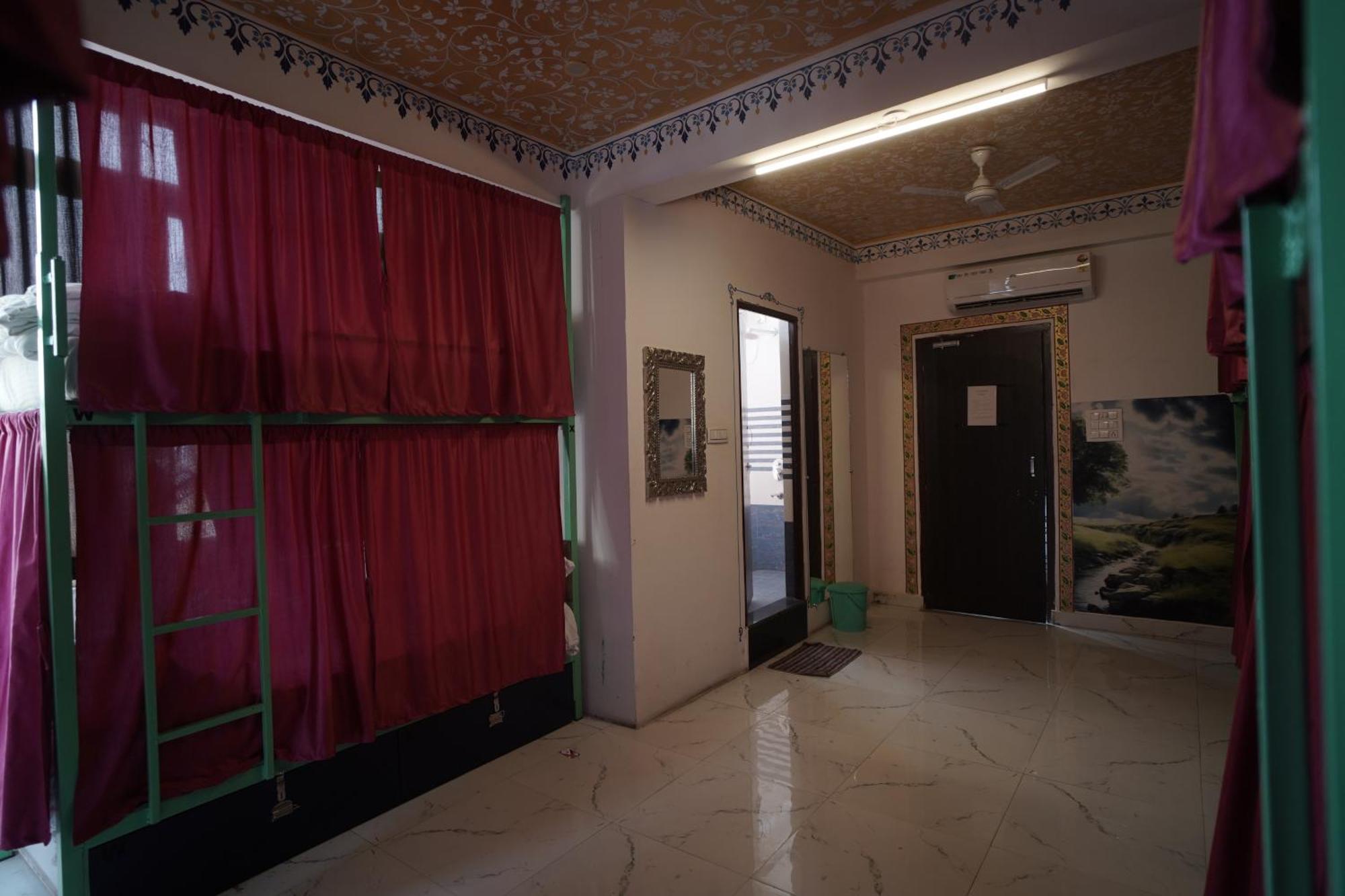 Hostel Funky Bunky Ουνταϊπούρ Εξωτερικό φωτογραφία