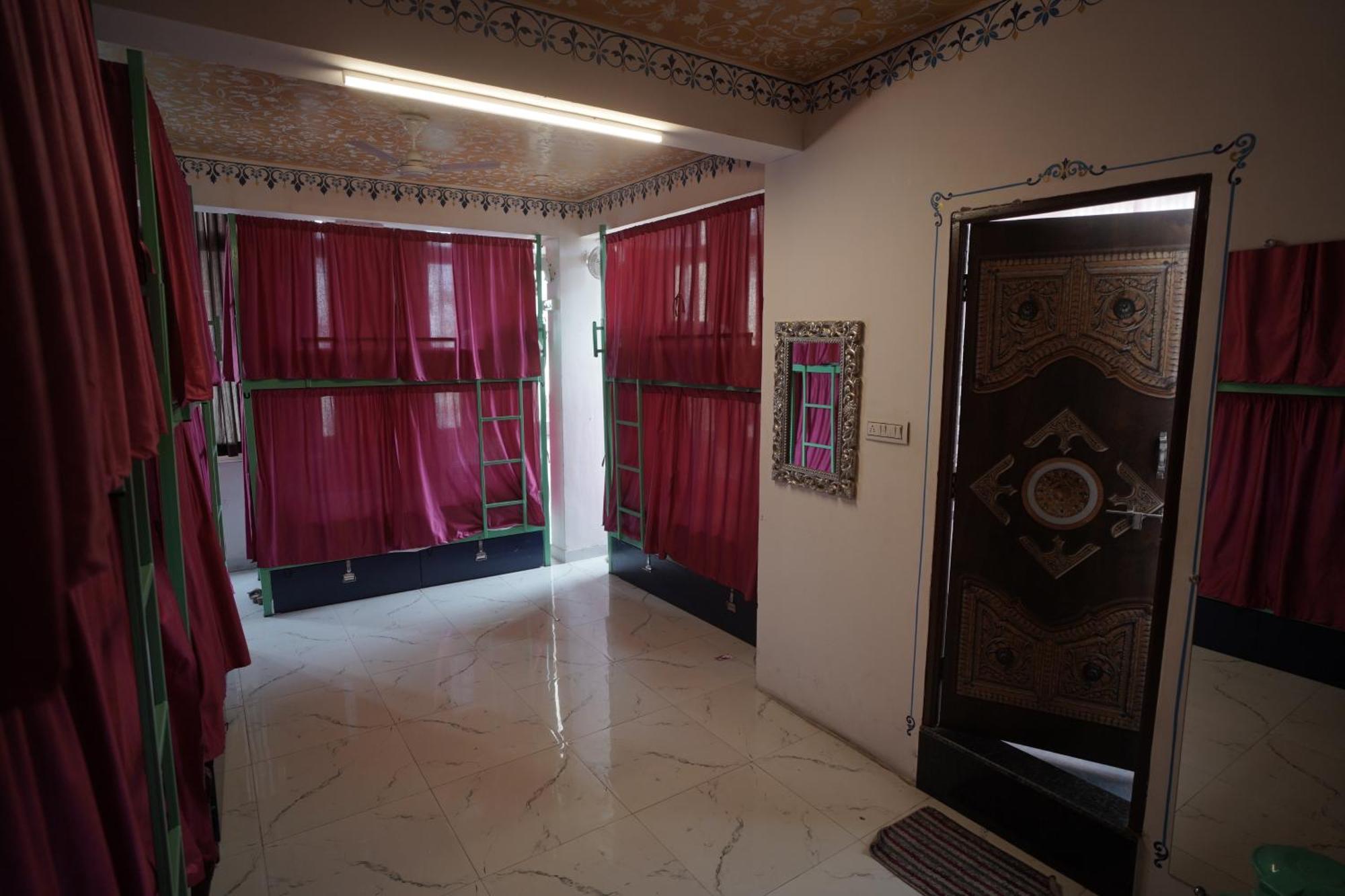 Hostel Funky Bunky Ουνταϊπούρ Εξωτερικό φωτογραφία