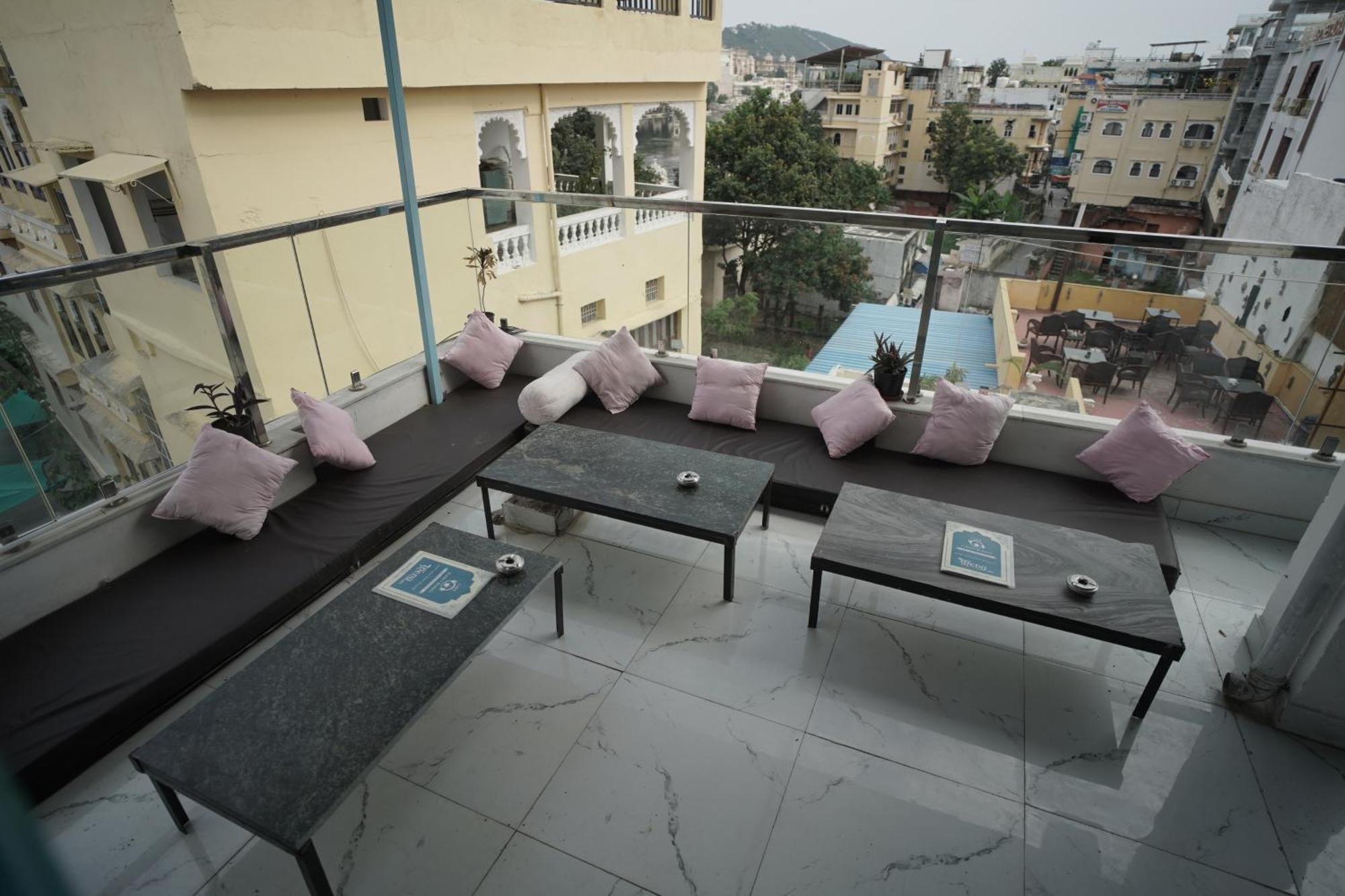 Hostel Funky Bunky Ουνταϊπούρ Εξωτερικό φωτογραφία